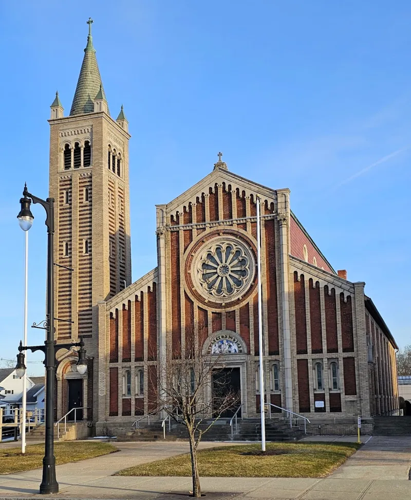 Holy Trinity (Westfield, Massachusetts)